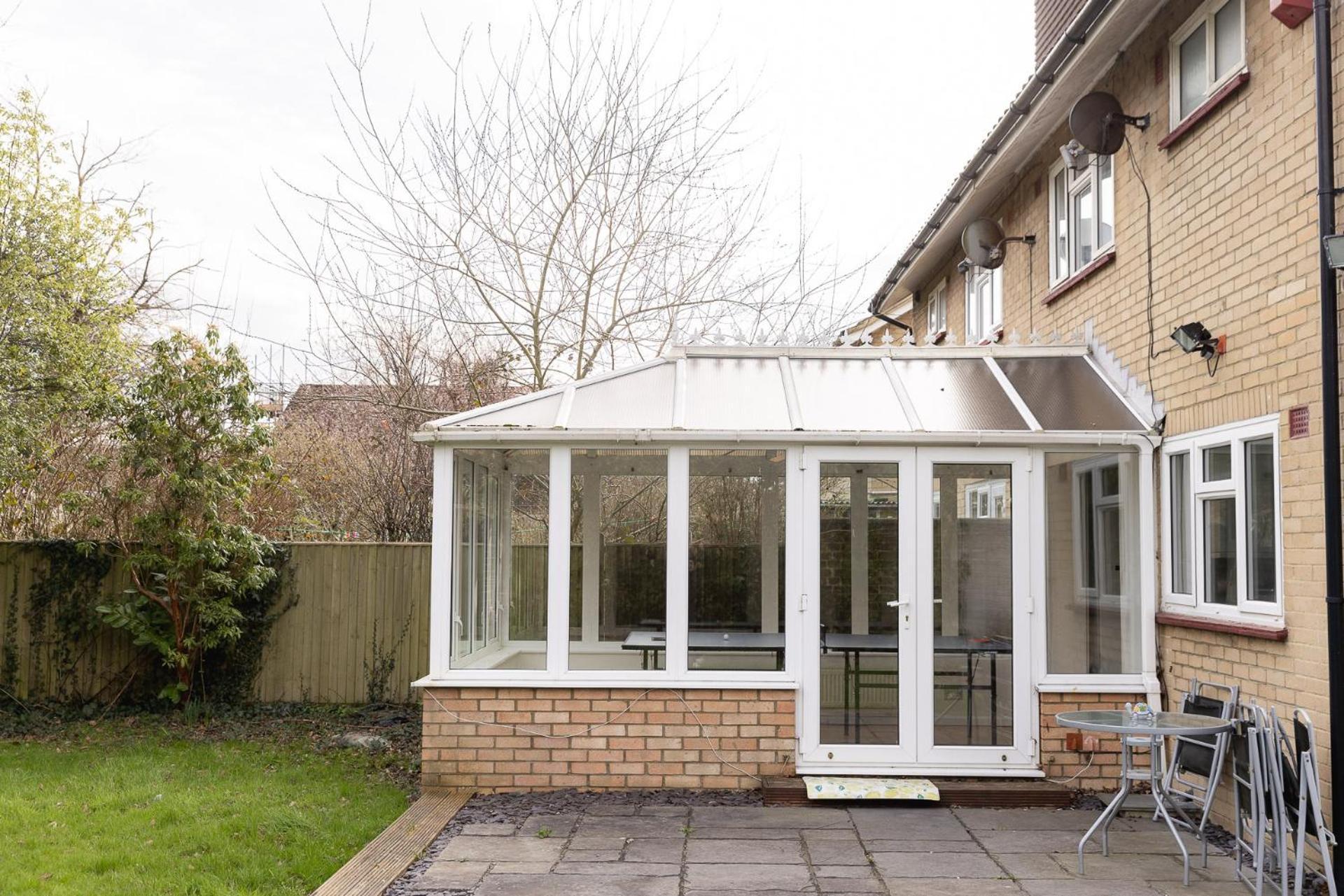 Ping-Pong Paradise Crawley  Exterior foto